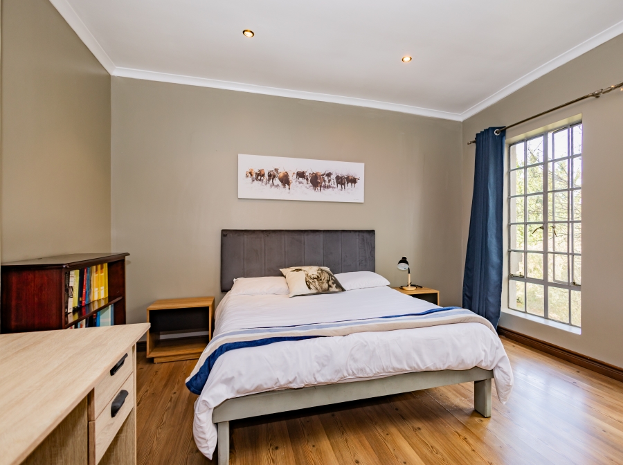 6 Bedroom Property for Sale in Vierlanden Western Cape